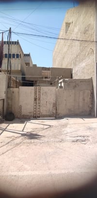 دار للبيع المسـاحة 96متر النزال 19 وربع والواجهـة 5 دار قديم ابيع گـا؏...