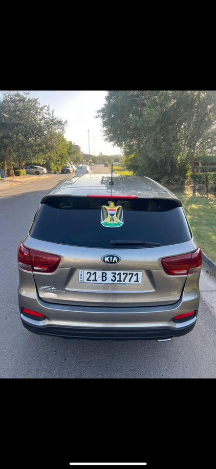 سورنتو 2019 
حادث جاملغ امامي ايمن فقط تبديل بدون ايرباك السياره جديدة جداً
6 سلندر 
7 راكب
شاشه كبيره
انظمه قياده 5
تحكمات ستيرن كروز سرعه 
كشنات كهرباء 
رقم وسنويه وهزه جديده 
***********
***********
