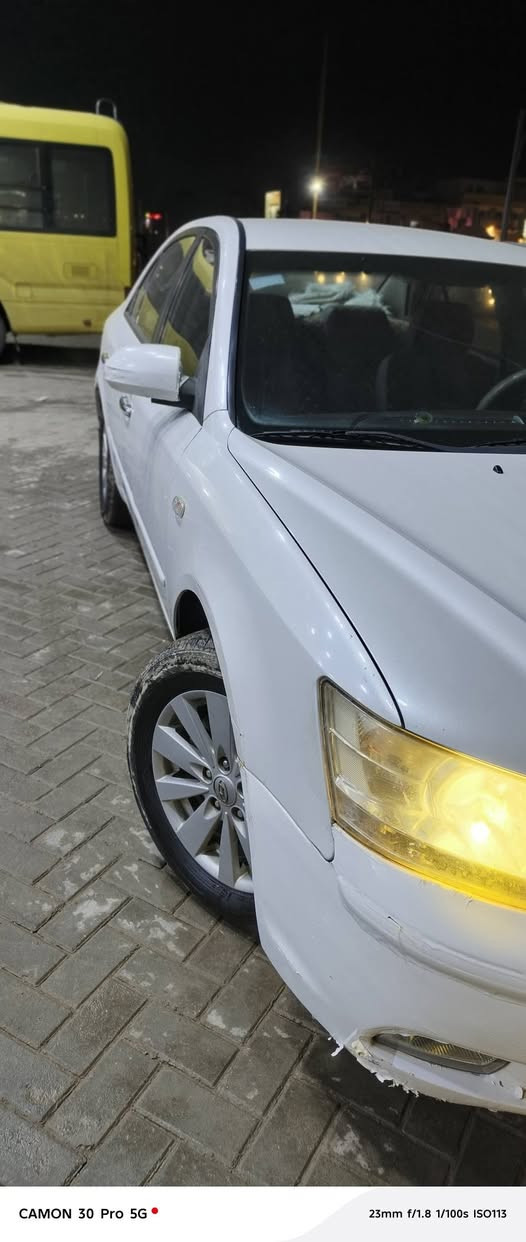 سلام عليكم سوناتا ٢٠٠٩ وارد خليجي مكينه ٢٤٠٠ دوش مكينه وكير مكفولات بشرط تدفه تبريد شرط ثلج ❄ تخم تاير جديد باتري جديد السياره عليهه ادامه كامله من بلكات ونوزلات وفيت بم كله جديد السنويه جديده ورقم انكليزي تحويل ثاني يوم السعر ١٠٥ وبيهه مجال  مكان بغداد مدينه الصدر رقم ***********
