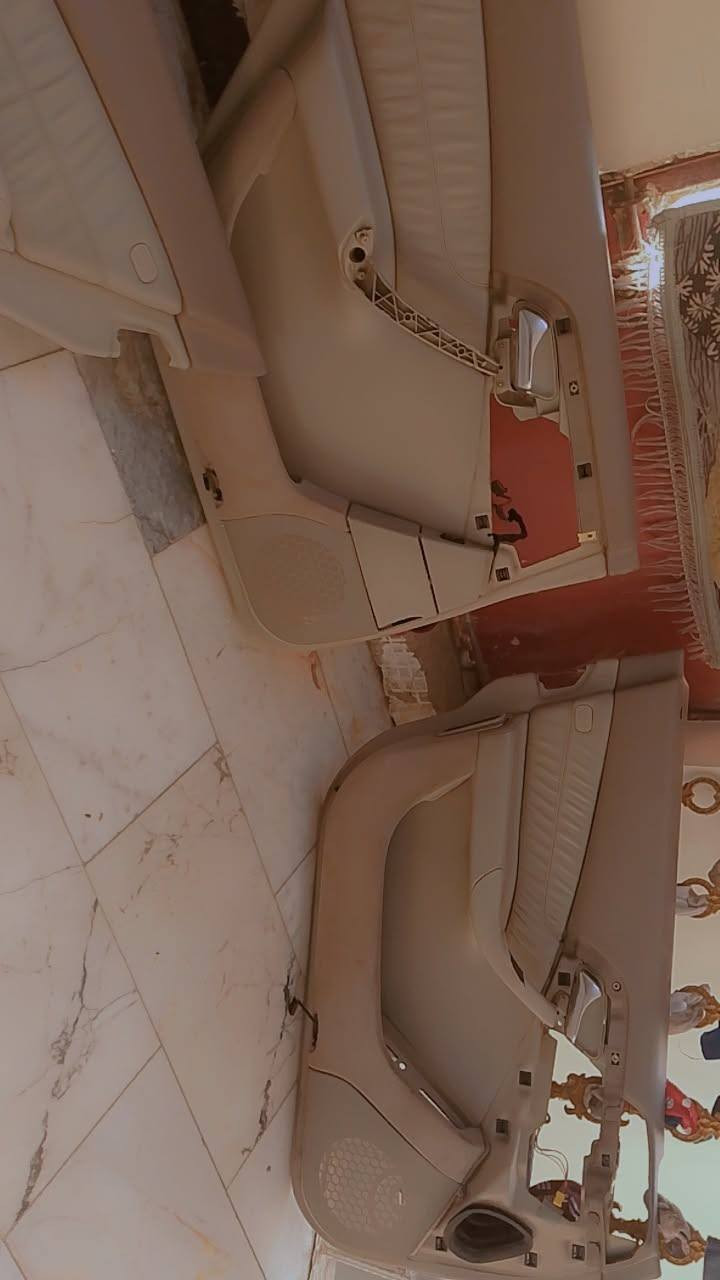 السلام عليكم
غرفة مال غواصة باب طويل 4 بطاين 4 كشنات + بك لايتات سعر اربع وراق وبيهن مجال قليل رقم ***********
