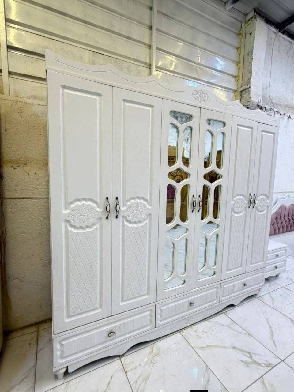 غرفه تركيه مستخدامة 
عداد القطع 8
موديل كانتࢪي
نضافه 90%
لون مميز 
كوالتي عالي 
مودرن نضام ابواب
سعرها /800
نقل والشد مجانا داخل بغداد


**إذا كنت صاحب هذا الإعلان وتريد حذفه لأي سبب، رجاءا أرسل رسالة إلى الدعم الفني**