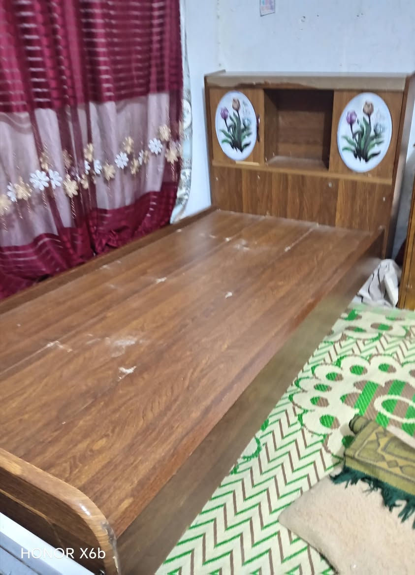 السلام عليكم غراض للبيع مستعجل على بيعتهن


**إذا كنت صاحب هذا الإعلان وتريد حذفه لأي سبب، رجاءا أرسل رسالة إلى الدعم الفني**