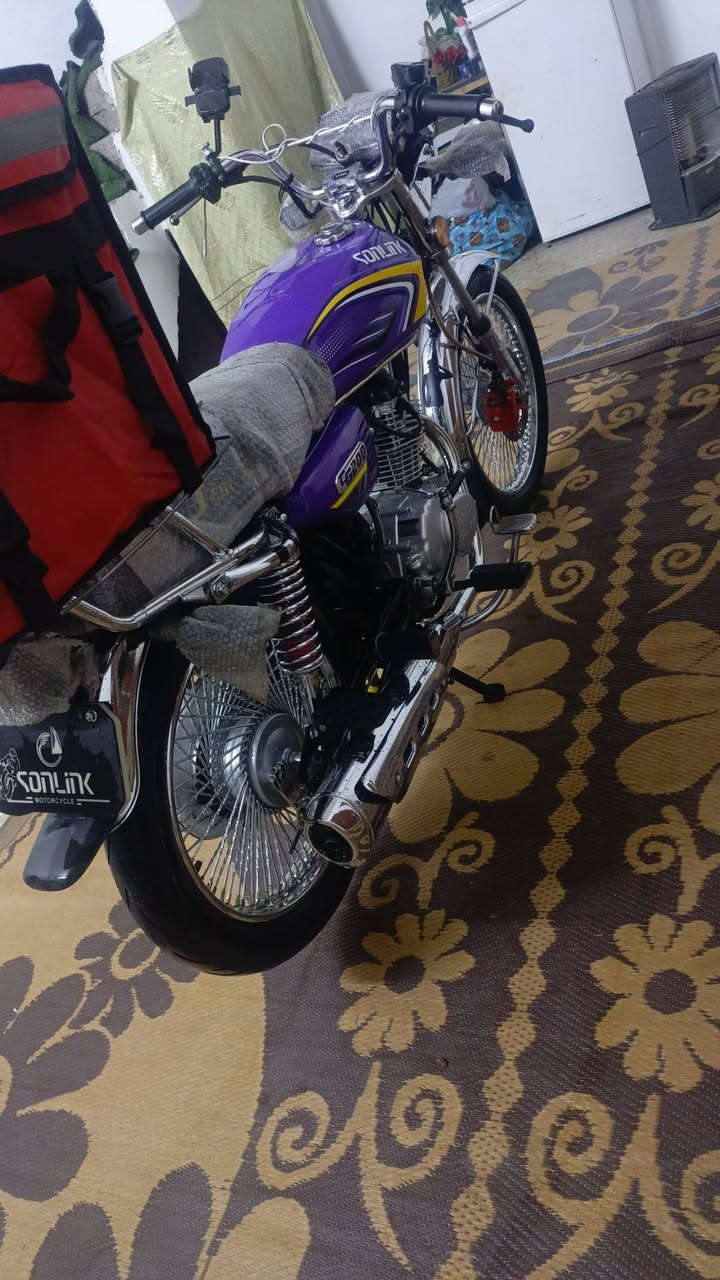 سلام عليكم دراجه سونيك تايكر 2025 (5) كير جديده اوراق مكاني بغداد حي اور ***********
