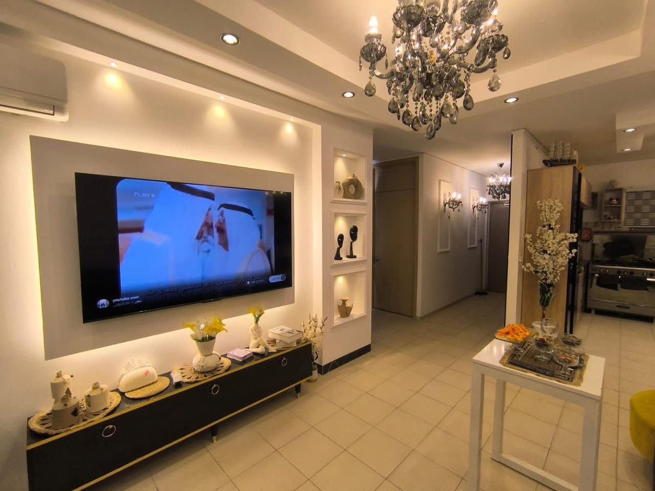 للإيجار vip  100 طابق اول A2 ايجار 700مع الخدمات مطلوب عائله صغيرة

***********
