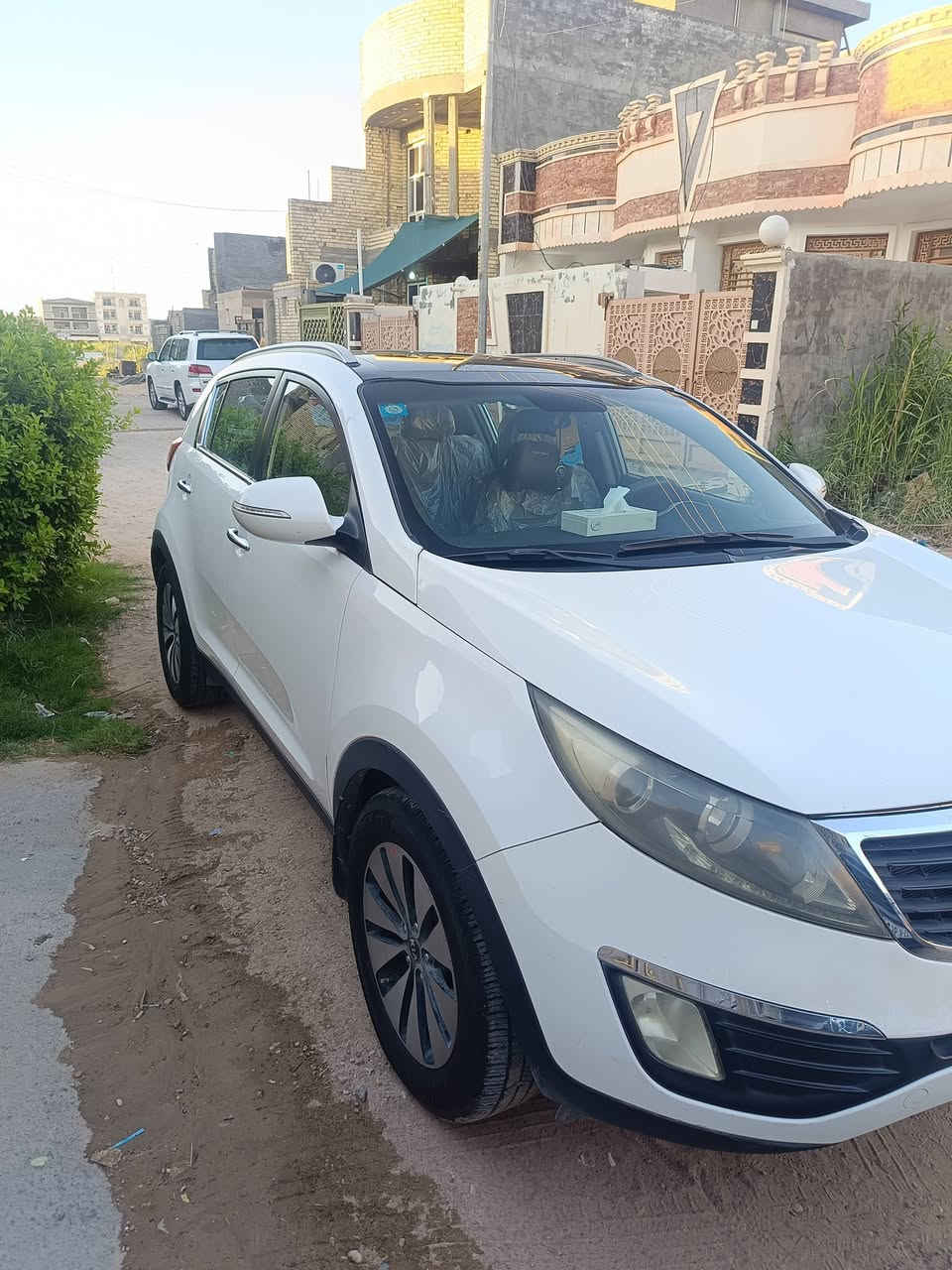للبيع كيا سبورتج ٢٠١١ خليجي بانوراما
رقم بغداد الماني بأسمي
مكينة وكير مكفولات 
تبريد ثلج
شدالها تخم تايرات 
السونار  مع الصور
سعر البيع ١١٥ ورقة 
موبايل ***********
