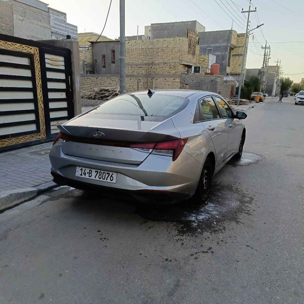 الانتره مديل (2023) بصره معوقين وكاله مضمونه وارد أمريكي حادثه خفيف بنيد وجاملغ أمامي صبغ فقط بدون شواصي وبدون لغد وطخه بسيطه يم قبق بانزين مبينه ب صوره ولباقي السياره كلش جديده جاهزه حداديه جديده تبريد ثلج تخم تاير مكينه 2000دوش كفاله وكير كفاله مواصفات فول عدا الفتحه مابيها السعر 129 بيع مستعجل الشراي يتصل رقمي ***********رقمي الثاني ***********  مكاني بصره ياسين خريبط قرب معهد الفنون مامتواجد على النت وضحت كلشي الشراي يتصل البصرة, العراق
