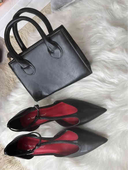 احذيه كعب 👠 كوالتي عالي جلد يجنن للحجز خاص او واتساب *********** بغداد
