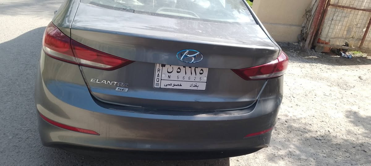 السلام عليكم
النترا موديل 2018 أمريكي اضرار البنيد فقط 
السعر 123 وبيها مجال قليل 
العنوان/ بغداد قرب جزيرة بغداد السياحية 
الرقم /***********
