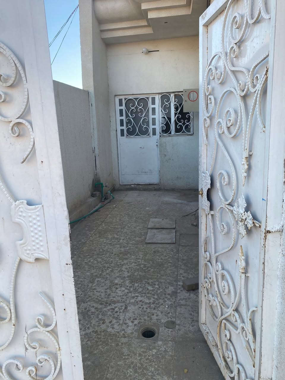 بيت ايجار حي النصر 

مساحة 160 متر 

يحتوي على 2 غرف نوم 

سعر الايجار 450 الف 

***********-***********
