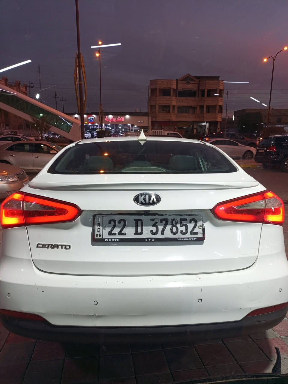 سيراتو 14 
محرك 2000
خليجي 
بجم و حوض خلفي وتكم وقماره مكفوله 
بيه رش جوه مرآة السائق
تحكم ستيرن قفل سرعه تبريد تتدفئه فول 
جرس تنبيه  ب120
السعر 115
***********
