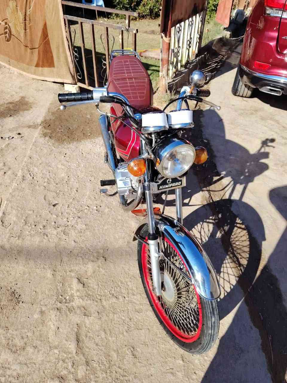 السلام عليكم  نامه برو  دراجه نضيفه  ما بيه نقص 
كهرباءيات شغاله محرك ما مفتوح  
للبيع او مراوس نامه برو همات او سيفان جديده 
للاستفسار  ***********
