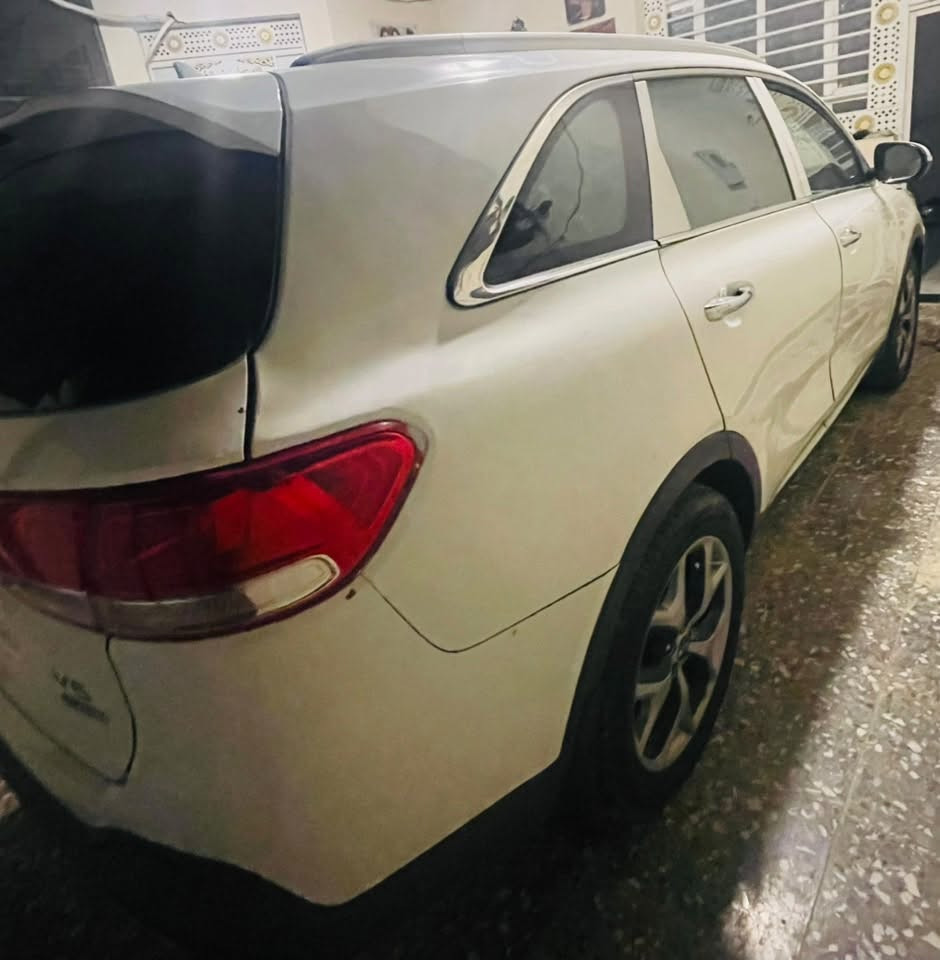 سورنتو 16 خليجي V6  مواصفات معروفه رقم ميسان جديد سنويه ل30 
 للبيع وللمراوس السعر 128 
رقم ***********
