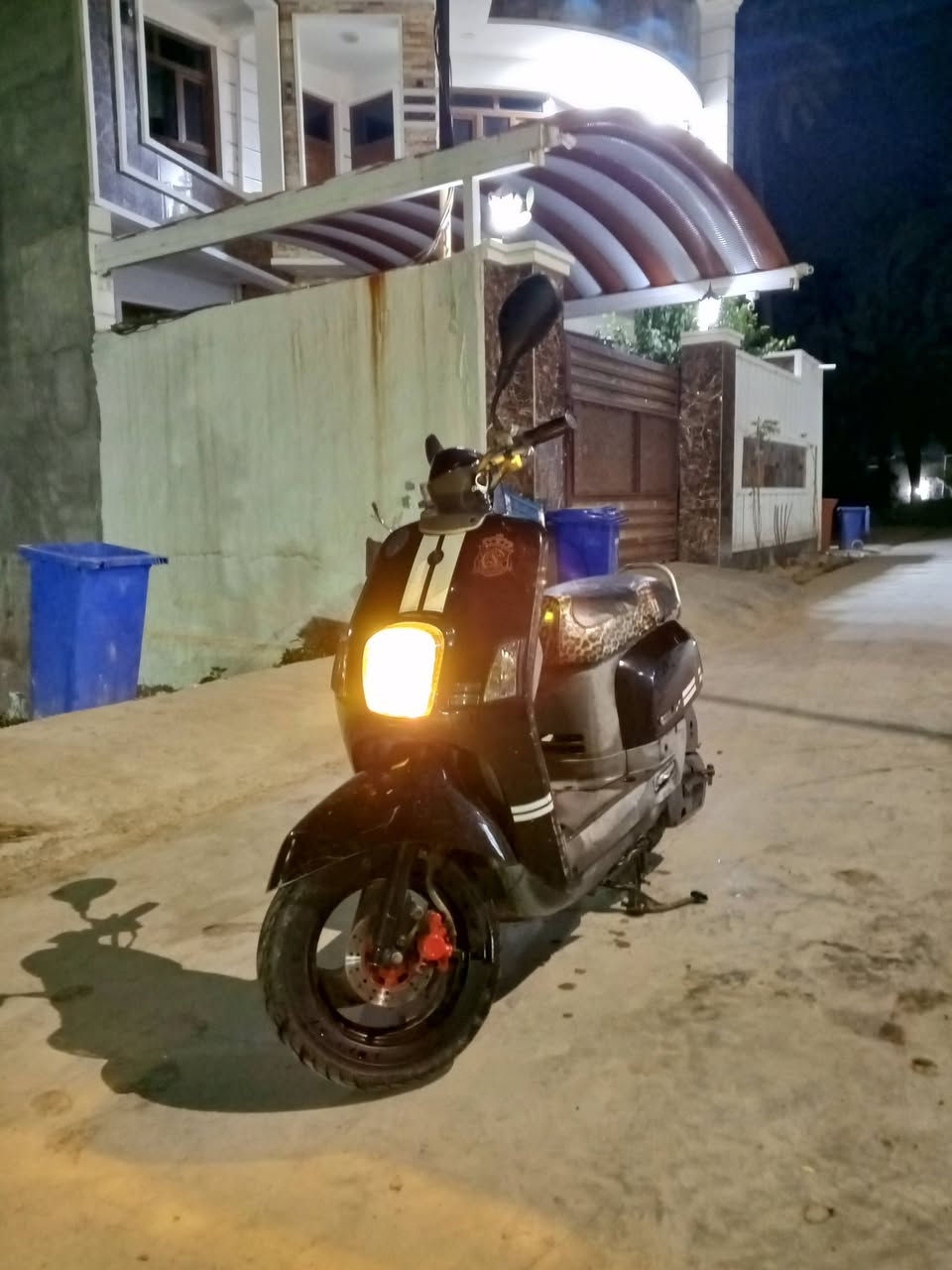 دراجة للبيع المكان ديالى بهرز للاتصال ***********
