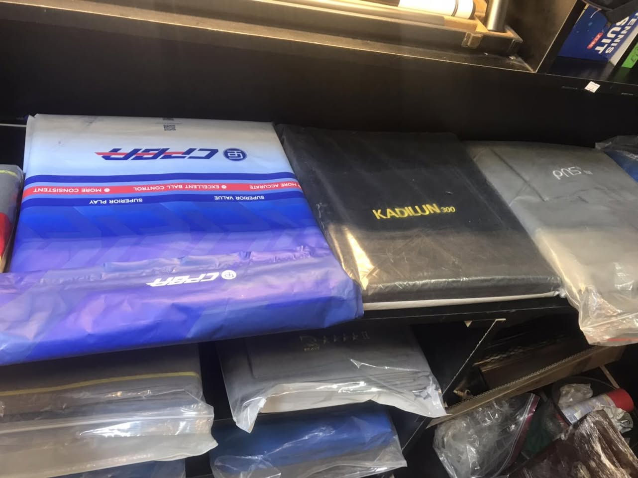 كل ماهوجديدمن تجهيزات التأريخ بلال للبلياردو وصول وجبات بلياردجديد ومستعمل كافه أنواع الاقمشة والكيوبات ومايخص ألعبه بغداد شارع حافظ القاضي شارع الوسط الاتصال *********** ملاحظه توصيل كافة محافظات العراق مع الضمان
