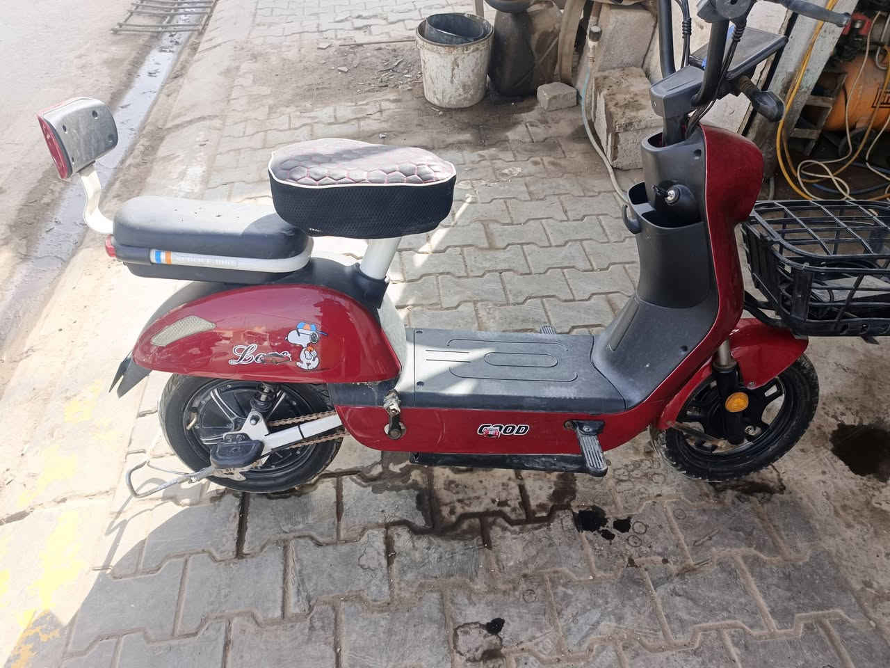 بايسكل شحن للبيع السعر 225بيها مجال بسيط مكان ديالى بعقوبه بهرز شراي يتصل ***********
