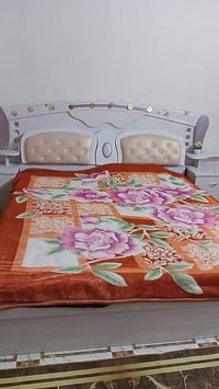 غرفه نوم للبيع 120وبيها مجال07707519398