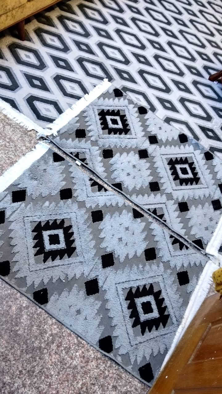 السلام وعليكم اغراض بيت نضيفات. حيل استعمال قليل. التخم. جديد غير مستعمل


**إذا كنت صاحب هذا الإعلان وتريد حذفه لأي سبب، رجاءا أرسل رسالة إلى الدعم الفني**