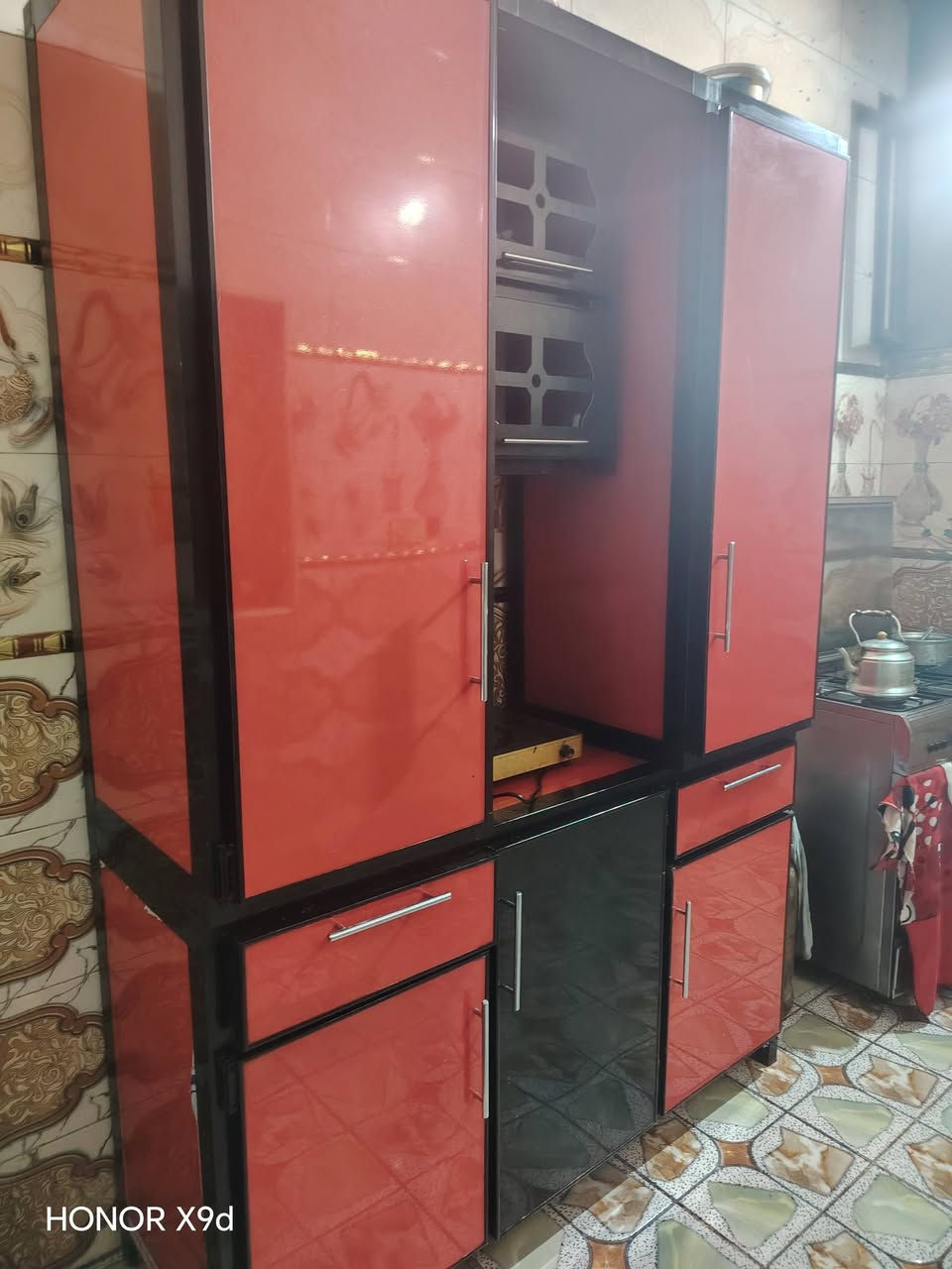 كاونتر المنيوم تزكام نضافة فول السعر ٢٠٠وبيهة مجال المكان كوت حي الحكيم الرقم ***********
