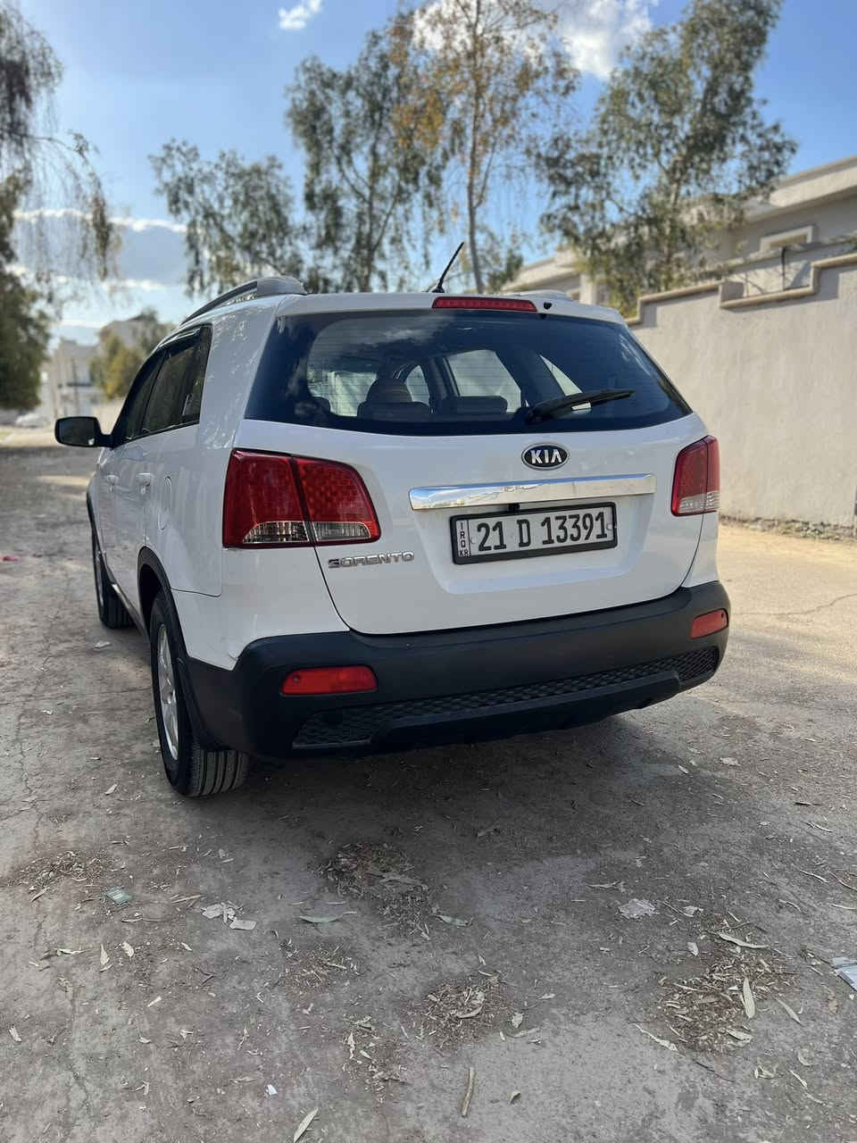 سلام عليكم سورنتو للبيع موديل 2012 سياره خليجي ما بيها ضربه مكينه 4 سلندر 2400 سياره موصفاتها كامره وشاشه السياره صدر جديد امسوي 4 تايرات جديد السياره  خير من الله سعرها 160 يعني دفتر و 60 ورقه وبيها مجال للشراي🤍🪬
رقم : ***********
