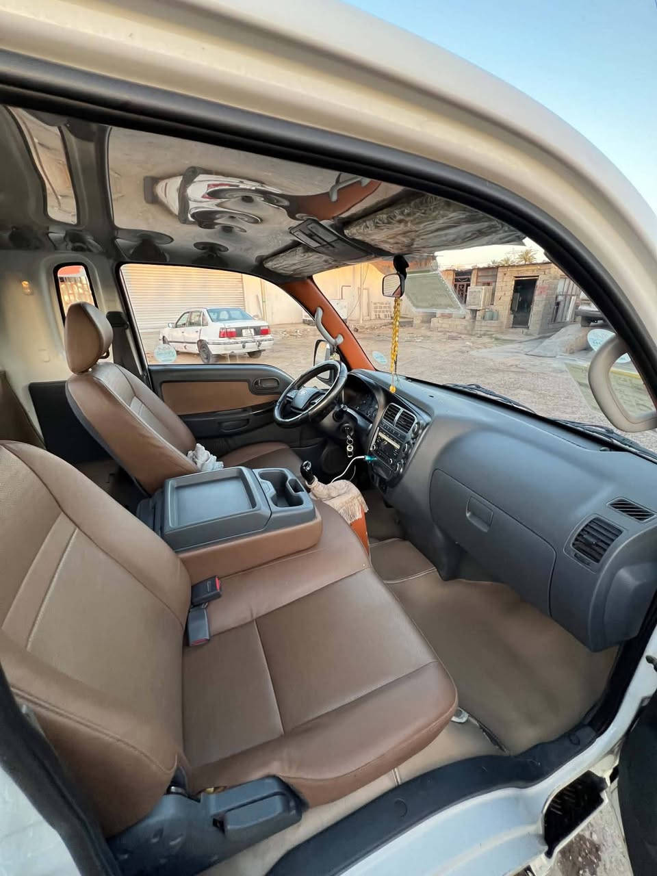 ***********
سلام عليكم كيا حمل البيع موديل 20شكل جديد رقم بغداد مكفولة كير محرك اكسل خير من الله تبريد ثلج سنوية 2030  مكان بغداد الاستفسار ع رقم
