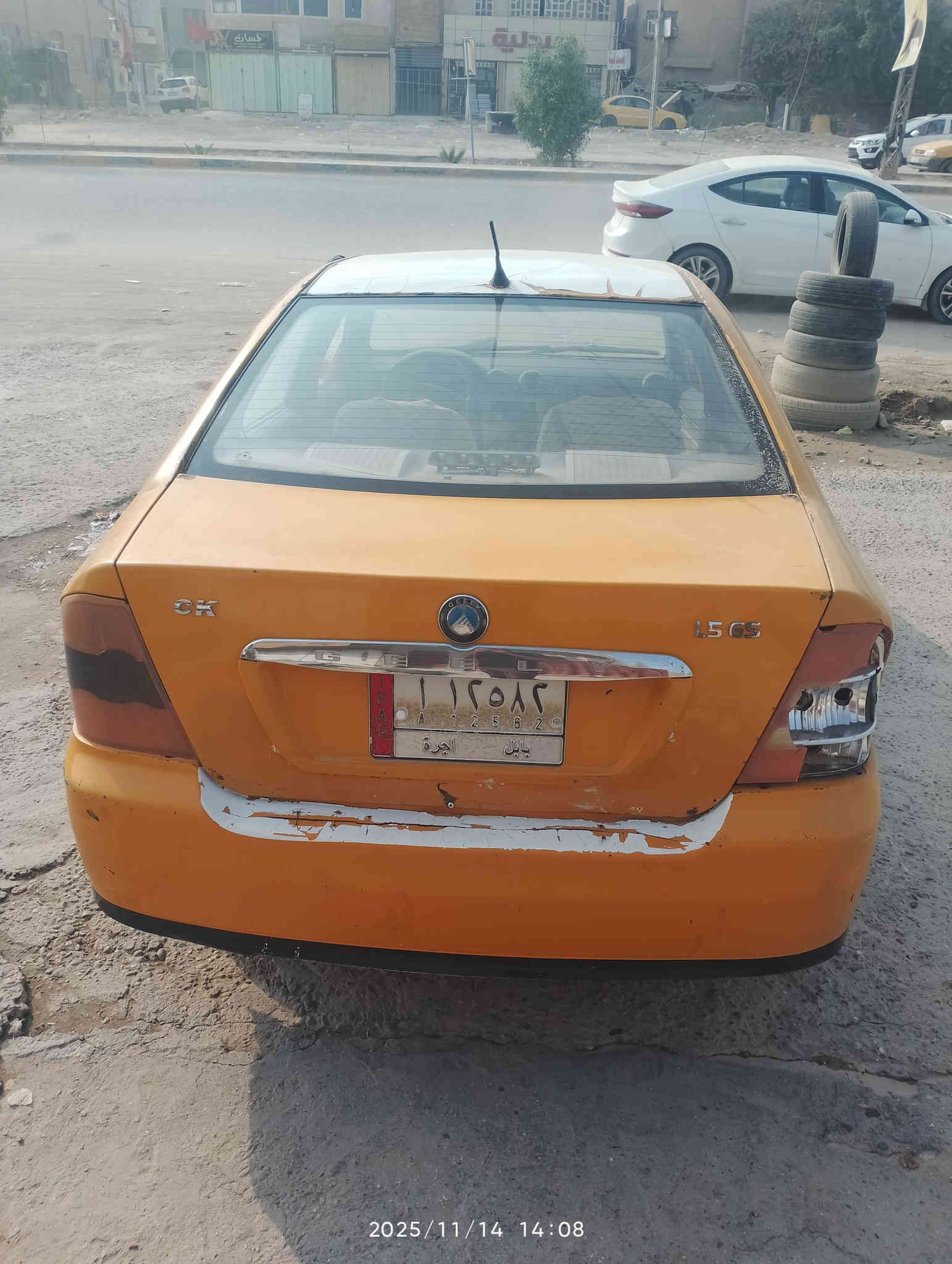 السلام عليكم جيلي سي كي للبيع موديل 2010 رقم بابل ابيع كوم حديد اتكفل سرقه وعشاير مالكها الشرعي بلمحاويل ما اندله سعره 13 ورقه وبيها مجال حك الجيه مكاني حله شارع 80 مكينه وكير وحداديه وتخم تاير وباتري  خير من الله هاتف ***********
