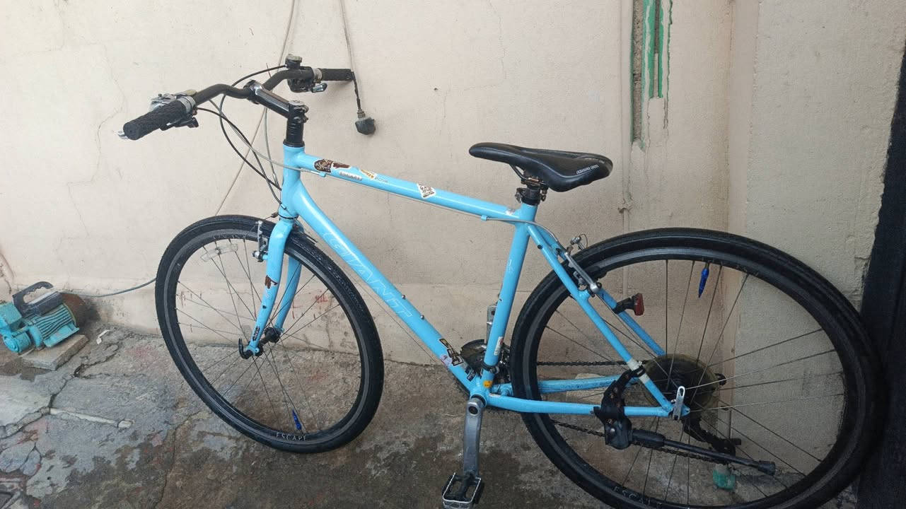 بايسكل gaint escape v3 للبيع
مكينـه 9*3

تايرات Drc

ستيرن 90 

بايسكل كله مختم gaint  

الموقع موصل-حي البكر

رقم تلفون ***********

السعر 170 وبي مجال
