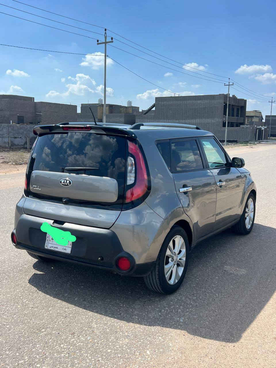 السلام عليكم
السعر ١٠٢ 

صول 2015 امريكي مكينه ٢٠٠٠ رقم بغداد تحويل مباشر  حادث مرفق مع الصور مابيهه خلاص حادث بدون ايرباك السيارة بجم كبس حداديه تخم تاير تبريد صدر جاهزه وجديده كلش السيارة بيههه قطعتين كلير فقط من امريكا بدون حادث السياره دمام خلفي تحكم ستيرن كامره حساس  ماكو هيج اسعار وبالعافيه ع لصيًر من نصيبه 
مكاني بابل 
فقط الشراي يتصل رجاءً اخوان بس بيع بدون مراوس 
***********
