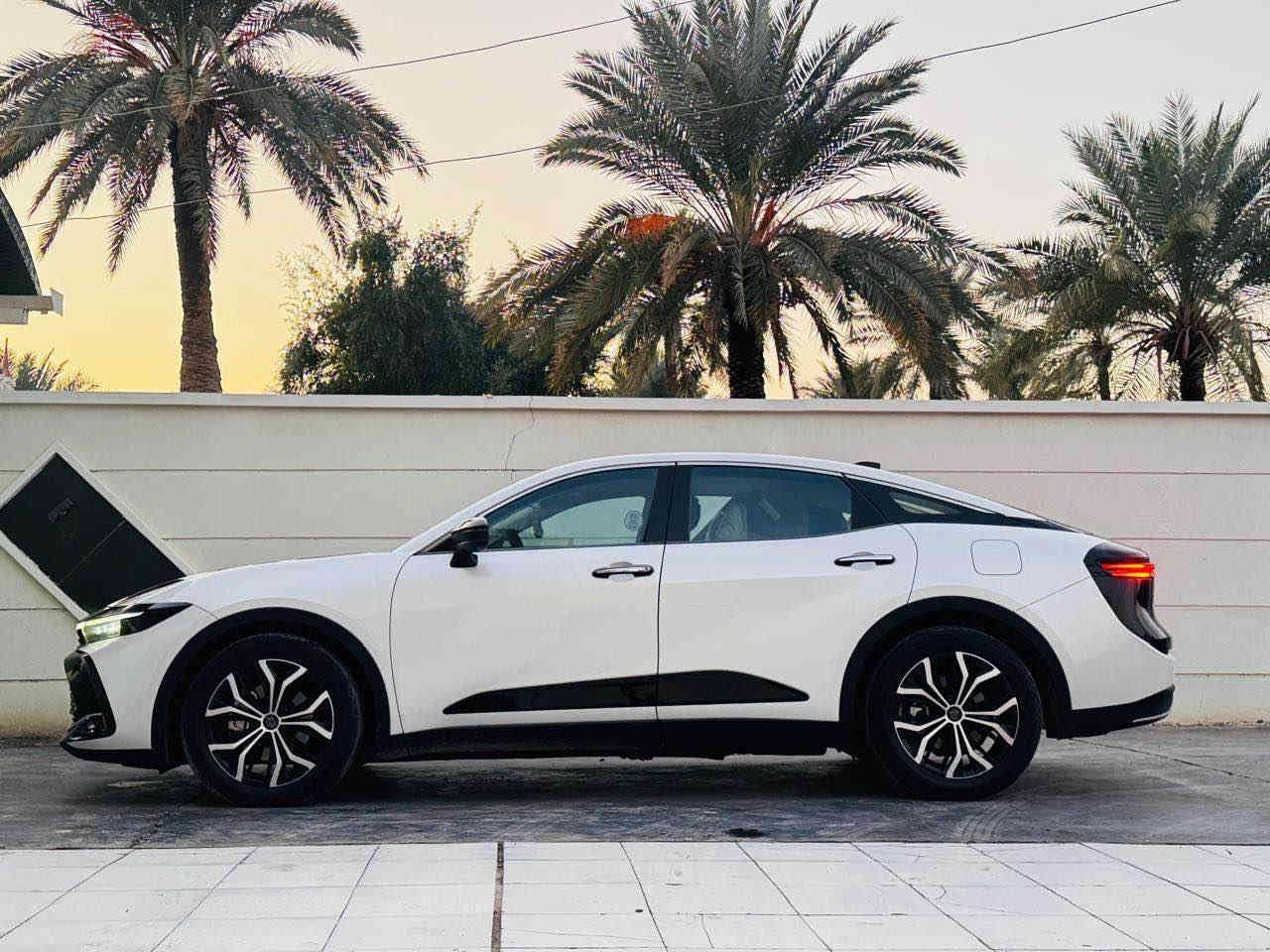 ﷽  
‎سلام عليكم   
🛑 للبيع اومراوس حسب القناعه 🌹 🛑 ♻️ تويوتا كراون 2023 بريميوم ♻️ 🌪️ Toyota Crown Premium 2023🌪️  خليجي ( عبد اللطيف جميل سعودي )  فخر الصناعة اليابانية بلد المنشاً : اليابان 🇯🇵  سيارة بين الفخامة، الأداء القوي، والتكنولوجيا المتطورة🔝  🚘فول مواصفات بريميوم 🚘محرك 2500 هايبرد 🚘 سقف بانوراما 🔜🔜 🚘لايت 4  عدسات  🚘شاشة جبيرة + كيجات ديجيتل 🚘 سستم صوت JBL + دمام خلفي  🚘5 كاميرات 360 درجة 🚘 رادار  امامي + مانع تصادم + تحدي مسار 🚘 رادار خلفي + مانع تصادم خلفي 🚘 رادار جوانب + نقطه عمياء 🚘   بردة كهرباء 🚘 تحكم مقاعد امامي كهربائي  🚘 تحكم مقاعد خلفي كهرباء 🚘 مقاعد جلد كريمي + تبريد كشنات 🚘 صاجات فورميكا 2023  🚘  شاحن وايرلس  🚘 ميموري كشنات 🚘 ويل 19 إنش 🛞 🚘 فول منافذ TPC + كار بلي 🔋 🚘 باقي مواصفات الكراون معروفه  🛑 ماشيه 20 الف استخدام شخصي  🛑 كفاله من جكة الأبره  🛑 مغلفه PPF تغليف اصلي حته الجام 🟩 السعر  المطلوب  _ ( 332 $ )💸قفل                             ماكو هيج سعر بهيج نظافة مستحيل  لاستفسار الاتصال ع الارقام التالية 📲  📲
‭0772 339 4445‬‏                 
‭0781 578 1463 المحاويل, بابل
