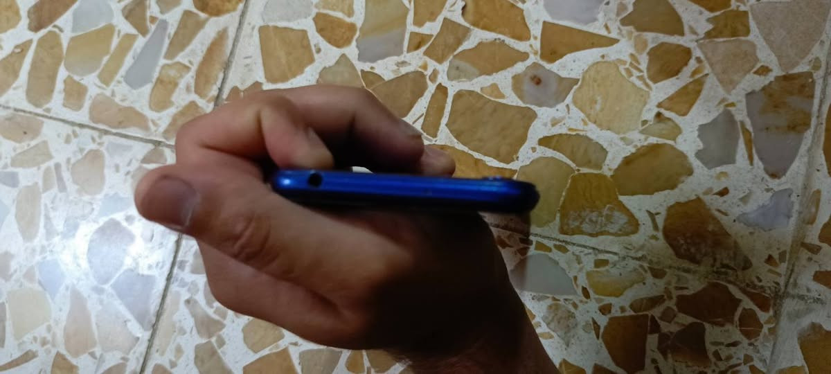 سلام عليكم تلفون للبيع Y6s للبيع
نظيف مابي شي بس فطر بل شاشه ماياثر وله يبين ناعم وفطر بل كامره الخلفية 

سعر 40بي مجال 

المكان موصل حي سومر نهايه 112

تواصل ***********
