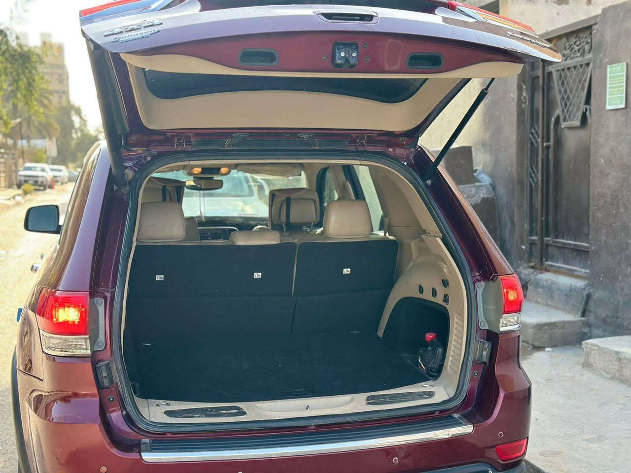 السلام عليكم
سياره جيب للبيع2019امريكي 
سياره جاهزه وخير من الله 

للستفسار اتصل على رقم ***********
