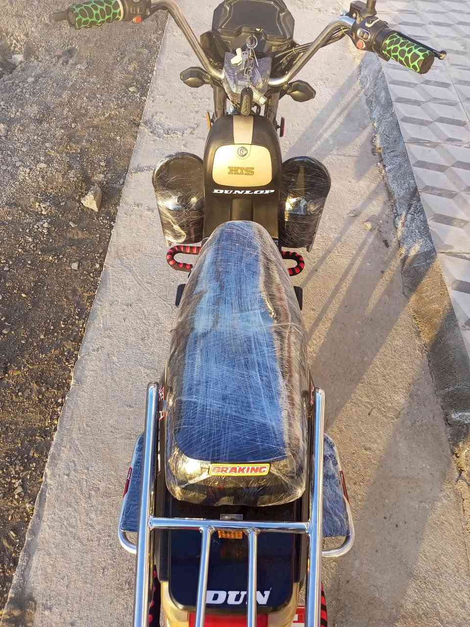 يوجد ماطور هارلي للبيع موديل 22 السعر 400
رقم الهاتف  ***********
