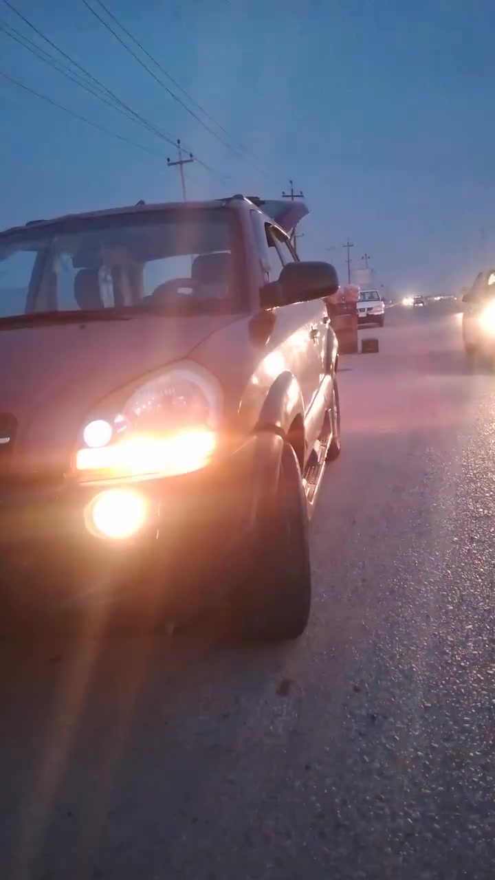 السلام عليكم
هيونداي توسان🚗
موديل:2008🥳
وارد: خليجي✅
حدادية جديدة ✅
كهربائيات ما بيها اي نقص✅
محرك و گير اداء+ ضمان (زيت موريس+ماء راديتر زيتي)✅✅✅
گير عادي بلاد✅
راديتر جديد✅
جام  تحكم كهربائي✅
تبريد  ثلج🥶❄️🌬️
شاشة📱اندرويد✅
عبوة كاملة جديدة✅
كاميرا أمان(داش كام)✅
السيارة على وضعها و ادامة اول بأول(جناي)👍✅
جيلاتين قطعتين👍
تحويل ثاني يوم+ لوحات انگليزي الجديدة✅
مكان السيارة: السماوة/ الخضر 
السعر: 85 ورقة.
للإستفسار/***********
او مراسلتنا على الخاص🌹
