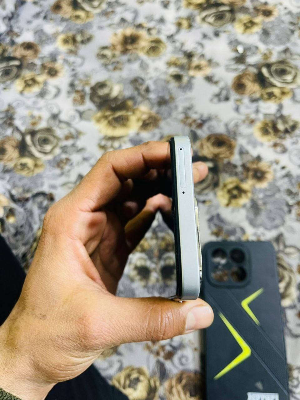 سلام عليكم 
جهاز هونرx6c
ذاكره 128
رام6+6
شاشه 120 هيرتز
بطاريه 5300
معالج هيلوجي جي 81التره
شحن سريع 35 واط
جهاز مستخدم 40يوم تقريبن
سعر 150 بي مجال


**إذا كنت صاحب هذا الإعلان وتريد حذفه لأي سبب، رجاءا أرسل رسالة إلى الدعم الفني**
