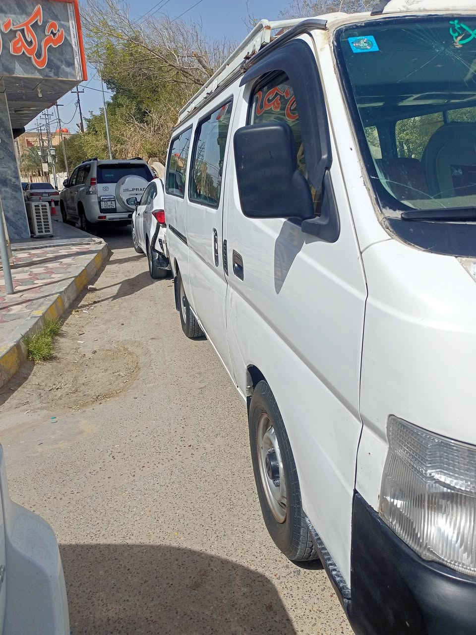 سلام عليكم نيسان يورفان ناصي موديل 2006 سياره مصبوغه حزام اثر شخوط مكينه ففتي وكير اوتماتيك رقم انگليزي بسمي مداور ثاني يوم اريد مراوس ستاركس 8 او 9 او 10 / رقم الهاتف 
***********
