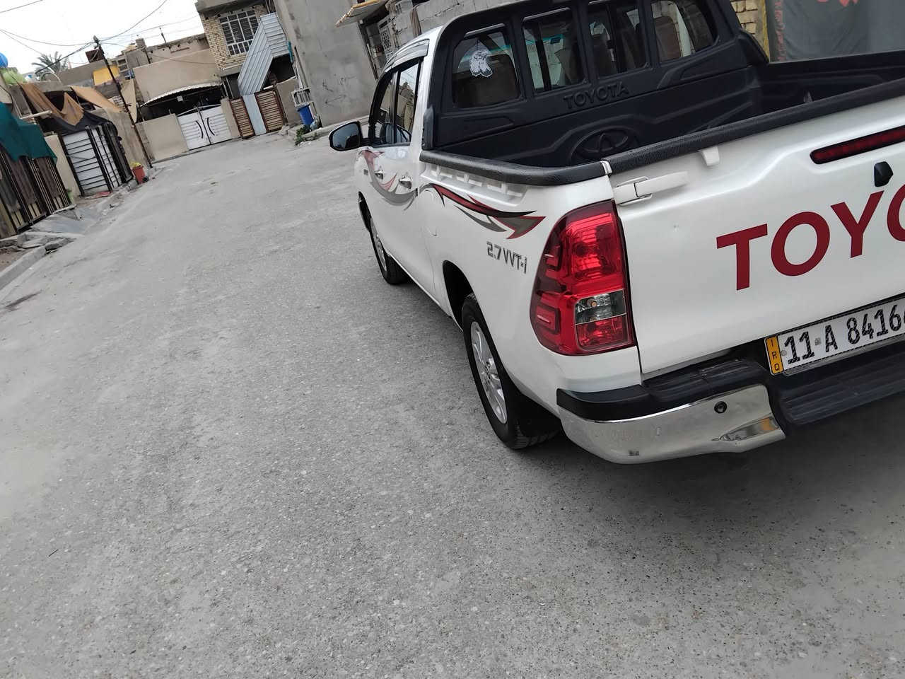 سلام عليكم للبيع بيكم هايلوكس موديل ١٦ كويتي ناصي بسمي رقم بغداد انكليزي مواصفات كير اوتوماتيك بيه بارد بل باب جهت اليمنه السعر ٢٢٥ وبيه مجال عنوان بغداد الزعفرانيه ***********
