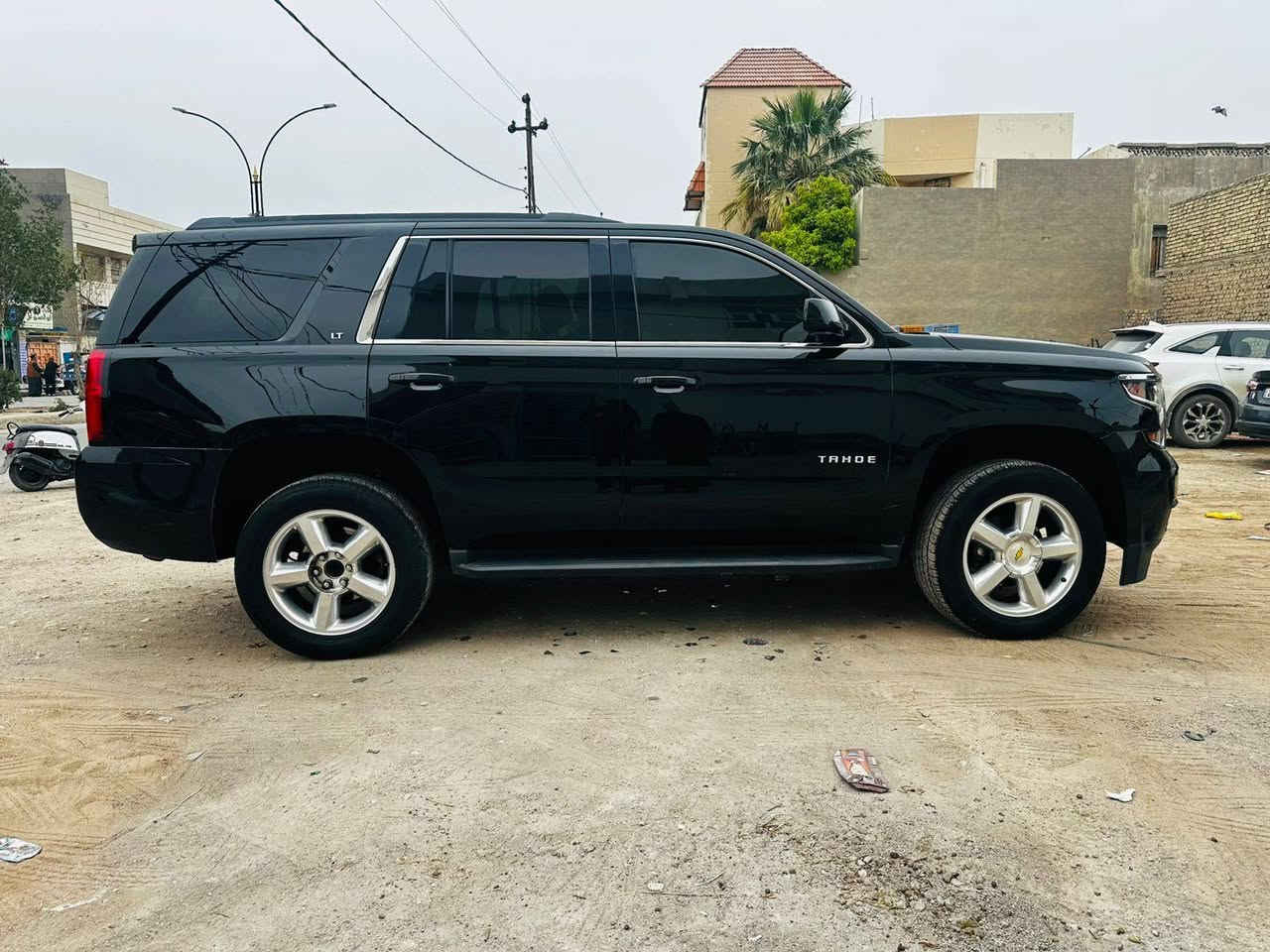 تاهو ٢٠١٧ دخول جديد على كتاب ضباط مرقم واسط تحويل ثاني يوم السياره مكفولة كفاله عامة بدون حادث رقم الشاصي 1GNSCBKC7HR202206
مكان السياره النعمانية السعر ٣٢٠ وبيهه مجال للتواصل مع صاحب السياره 
***********
