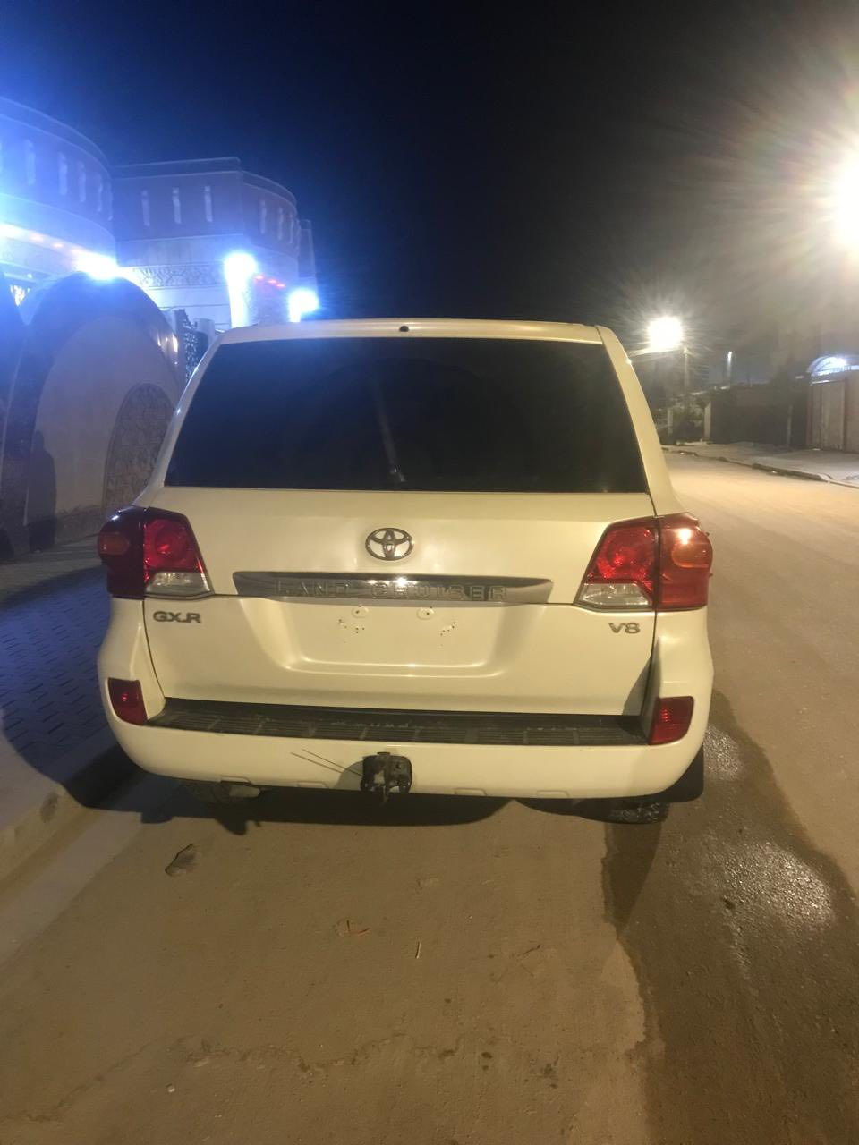 السلام وعليكم
ادوات ادوات ادوات 
للبيع لاندكروز جكسارة مصفح بلاد السيارة موديل ١٣ كير مكينة حدادة تبريد تايرات كلة جديد ومكفول السيارة حلوى وجاهزة مكفولة عشاير وسرقة المكان بصرة فقط بيع بدون مراوس ***********
