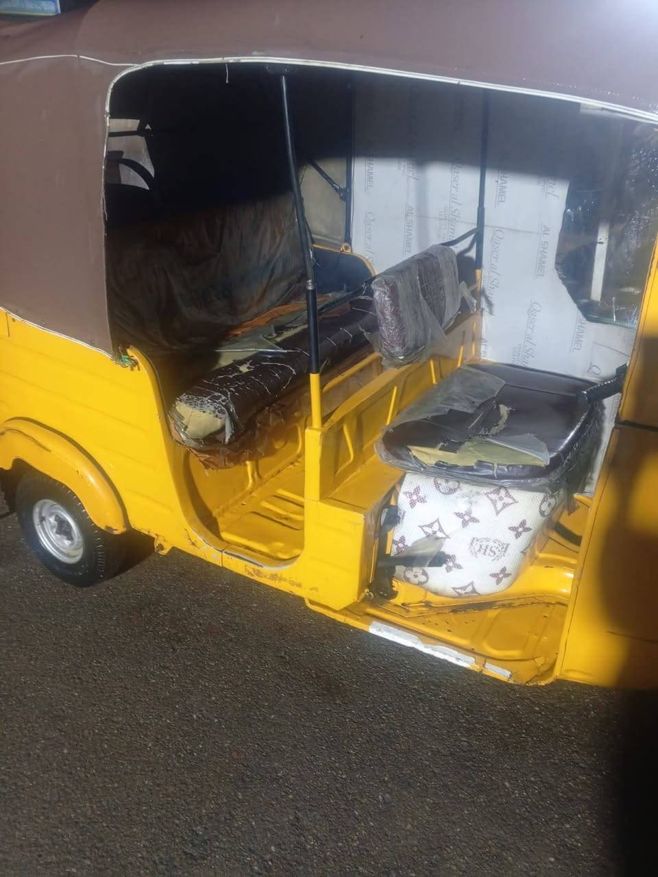 شباب السلام عليكم تيك توك موديل 19 ما مرقمه ما متواجد على الفيس هذا رقم تلفوني وانا  ***********
