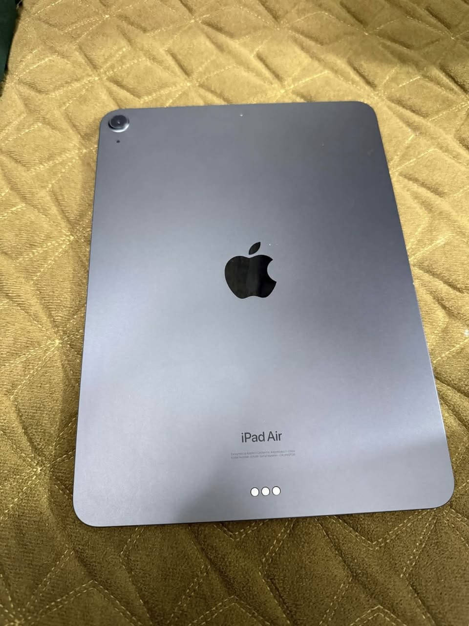 🔥 **للبيع: iPad Air 5 (الجيل الخامس) – 256GB** 🔥

إذا تبحث عن جهاز قوي وسريع للعمل أو الدراسة أو الترفيه، هذا هو الخيار المثالي 👌

📱 **المواصفات:**
• الموديل: iPad Air 5
• السعة: **256GB**
• المعالج: **Apple M1** (أحدث معالج قوي وسريع) ⚡
• الشاشة: Liquid Retina عالية الدقة
• يدعم قلم Apple Pencil (الجيل الثاني)
• أداء ممتاز للألعاب والتصميم والدراسة

✅ الجهاز بحالة ممتازة
💾 سعة كبيرة تكفي لكل ملفاتك وتطبيقاتك

📍 **العنوان:** بغداد

📩 للاستفسار أو الحجز راسلني على الخاص
‏السعر550 رقم الهاتف ***********
