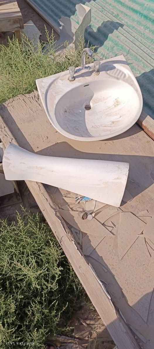 غراض نظيفه وشغالة اي خلل ماكو  شوايه ب 15  بيسكلات  جدد ب 120 اثنيهن  مغسله ب٣٠ كاروك نظيف ب 25 ميز رف نظيفات اثنيهن ب 75  بغداد حي البتول *********** وبلخدمه
