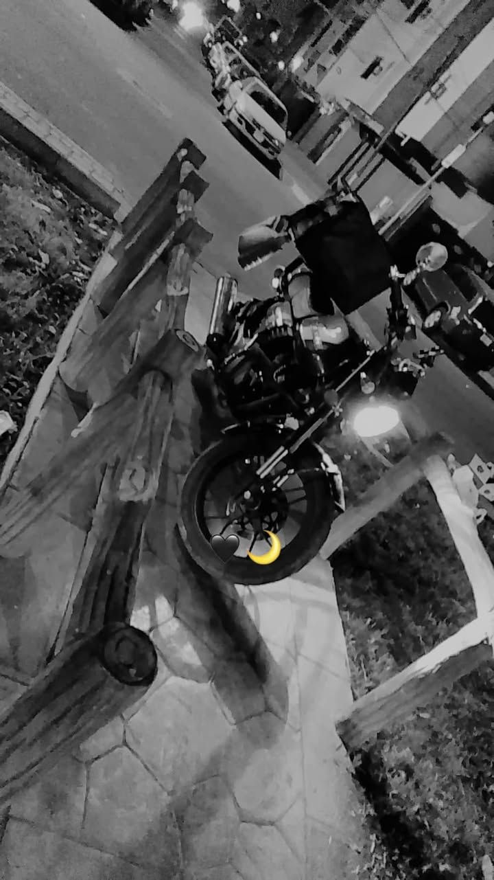 السلام عليكم دايوان لايتي رقم وسنويه تحول ثاني يوم على وضع الشركه مكينه 200 سيسي رايدهه ب 3 او 200 وبيهه مجال حك الجيه صفر كيلو متر صار سبوع من اخذتهه للتواصل ع فيس


**إذا كنت صاحب هذا الإعلان وتريد حذفه لأي سبب، رجاءا أرسل رسالة إلى الدعم الفني**