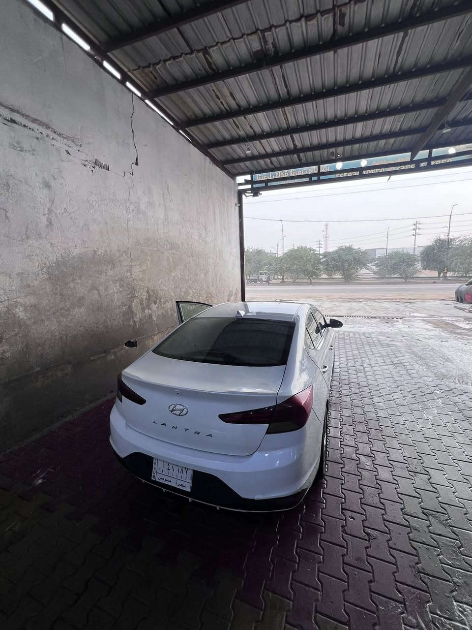 سلام عليكم 
النترا 2020
وارد امريكي انطيك تفحص بدي وما الباقي مكفول كفاله عامه مكينه وكلشي 
سياره فول مواصفات 
رادار مثبت سرعه 
فتحه سغف
سياره بصمه 
يعني فول للاخير
مكان سياره بصره 
سعرها 125وبي مجال للطيبين
رقم:***********
