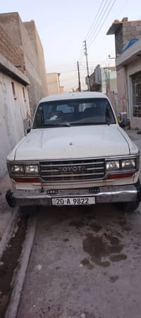 لاند كروز قديم بسمي بيهه مكيني ملكه بيع او امراوس حسب القناعه السعر 50...