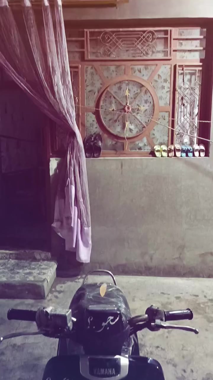 السلام عليكم شباب بوليس للبيع دراجه نضيفة مناقصهة شي كلشي شغال كهربائيات شغالة مكان ديالى بعقوبة بهرز الاتصال على رقم او ستفسار خا ***********
