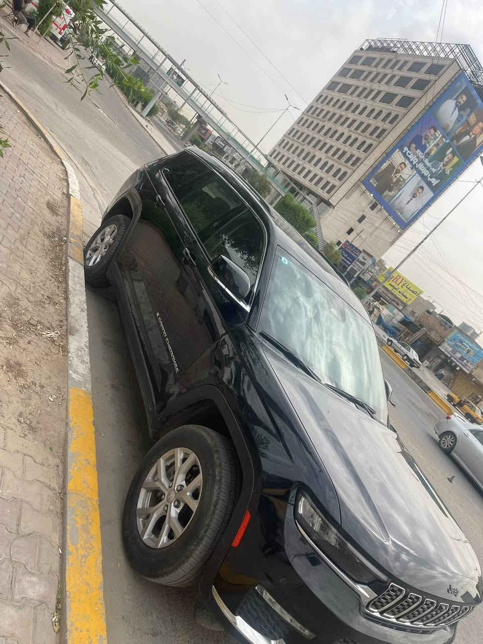 السلام عليكم جيب لمتدد موديل ٢٠٢٣ بدون ايرباكات بجم كبس حدثها طفيف جدا بدون اي دواخل وتبديل قطع اصليه نفس اللون رقم بغداد ماشيه ٤٠ عنوان بغداد *********** للعلم سبعه راكب VIP محرك ٣٦٠٠
