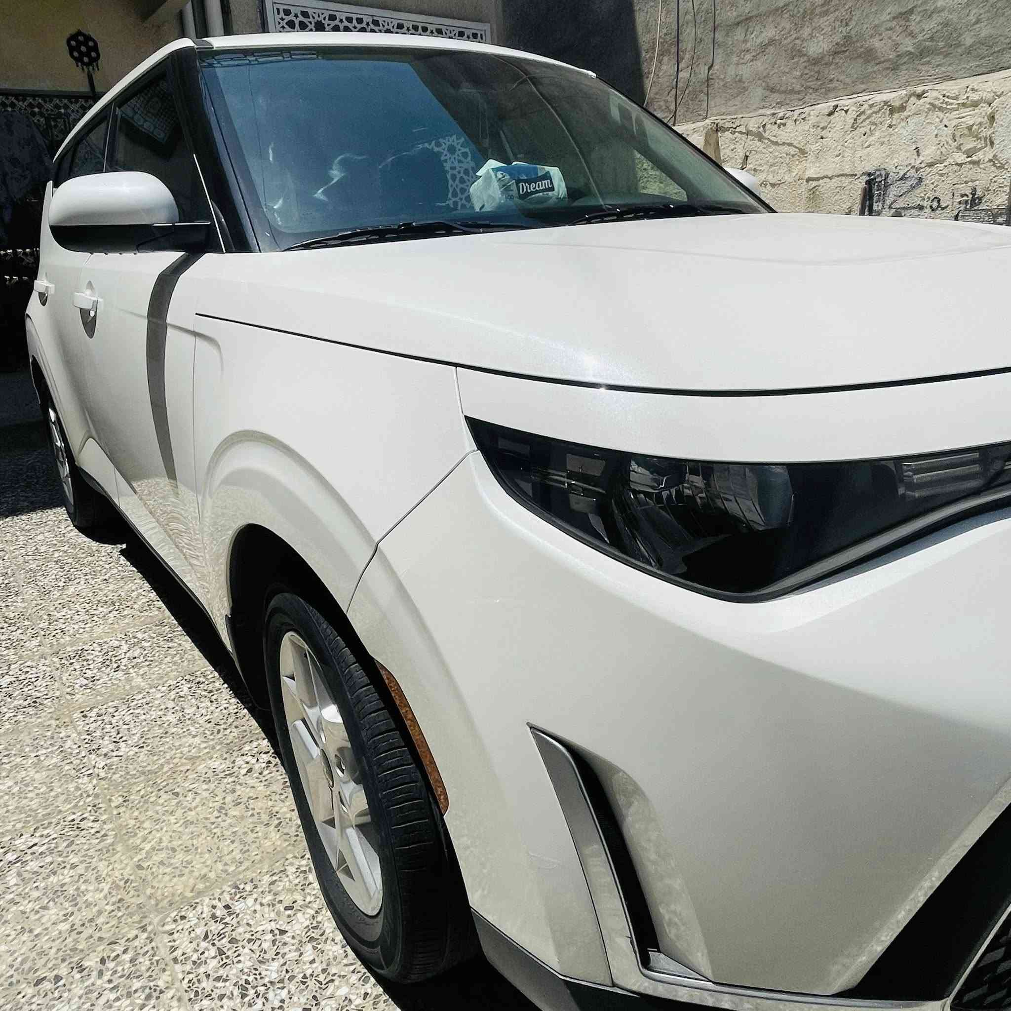 📍 الموقع: الغزالية
🔹 كيا سول (Kia Soul) موديل 2023
🔹 محرك 2.0 لتر MPI NU
🔹 4 سلندر
🔹 أوتوماتيك 

🛣️ الممشى: 52 ألف

✅ كاميرا خلفية
✅ 6 وسائد هوائية
✅ ABS + ESC + Traction Control
✅ تحذير الاصطدام الأمامي مع الكبح التلقائي
✅ الحفاظ على المسار والتنبيه عند مغادرته
✅ مراقبة ضغط الإطارات TPMS
✅ تشغيل تلقائي للضوء العالي

💰 السعر: 160 ورقة قابل للتفاوض بالمعقول

📌 ملاحظة: السيارة بيها حادث بالباب الخلفي جهة الراكب (عكس السايق)، وصورة الحادث موجودة ضمن المنشور

***********
