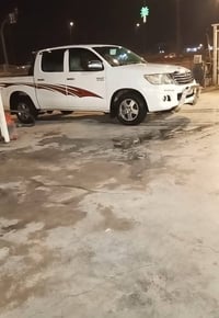 سلام وعليكم شباب بيكم للبيع موديل 14 سعر اتصل وتدلل 07804216421