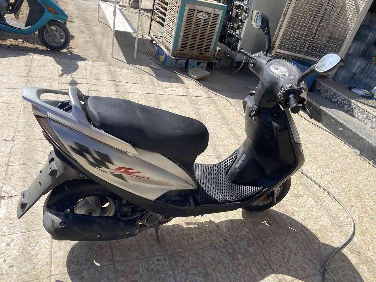 ماكس ثعلب 140 الدراجه رمبه ماشيه 42 الف نضيف وكفراته نضاف مابيه نواقص مكينه ناعمه سلف هندر بس يحتاجله غسله مكاني حله شارع 40 لتواصل ***********
