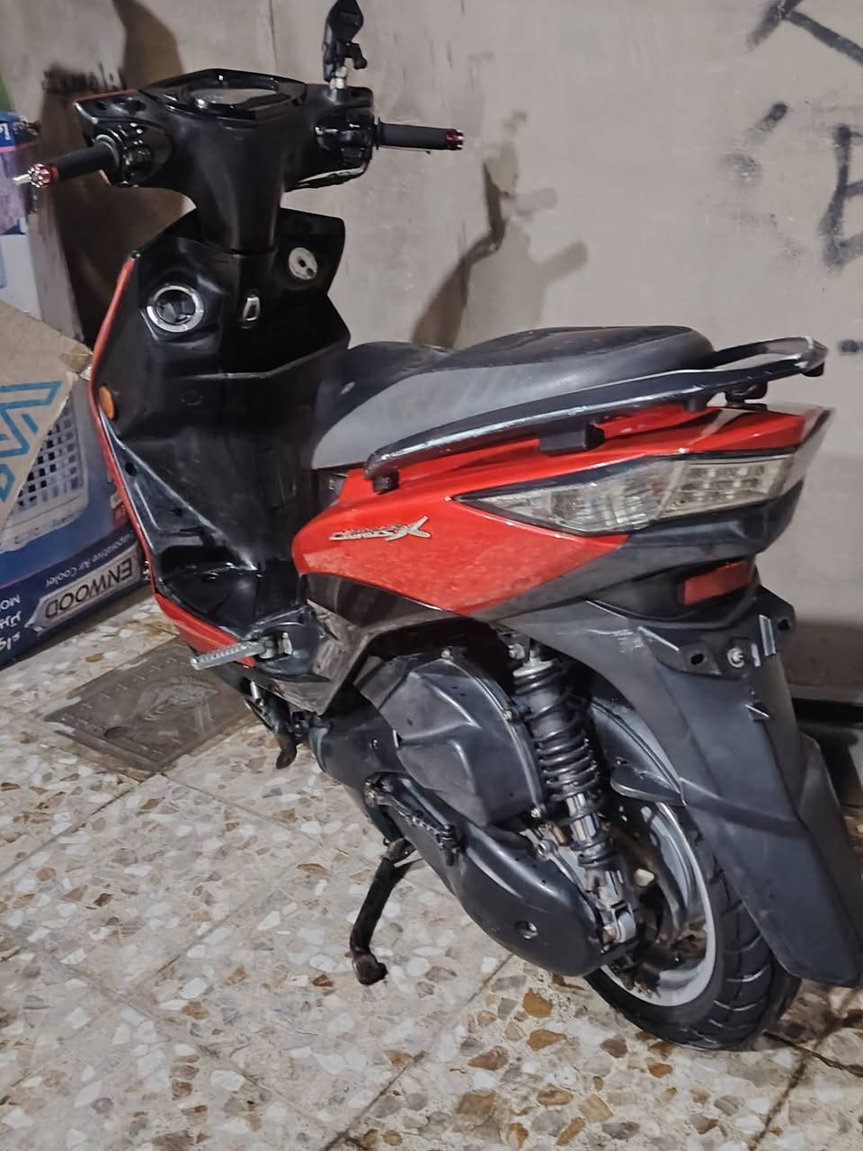 سلام عليكم شباب سكنس لد 16 مكفوله من كلشي مايحتاج احجي محرك بلادي ما مفتوح برغي منه أوراقها اصولي كامله دراجه كوري وكلشي بيه شغال دراجه مال رمبه سعره 12$ وبيه مجال حك الجيه مكاني عبيدي *********** متواجد فقط واتساب
