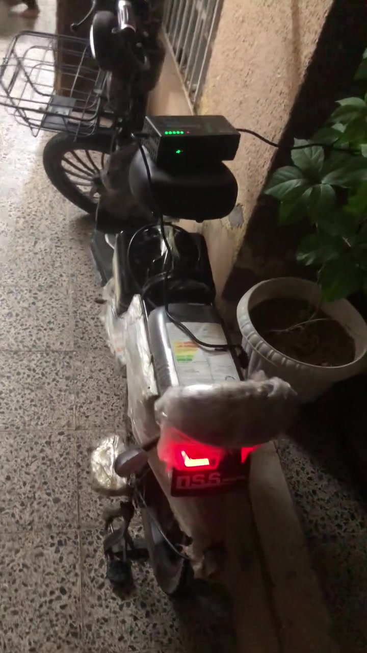 ماطور شحن للبيع سعره 160شراي يجي خاص


**إذا كنت صاحب هذا الإعلان وتريد حذفه لأي سبب، رجاءا أرسل رسالة إلى الدعم الفني**